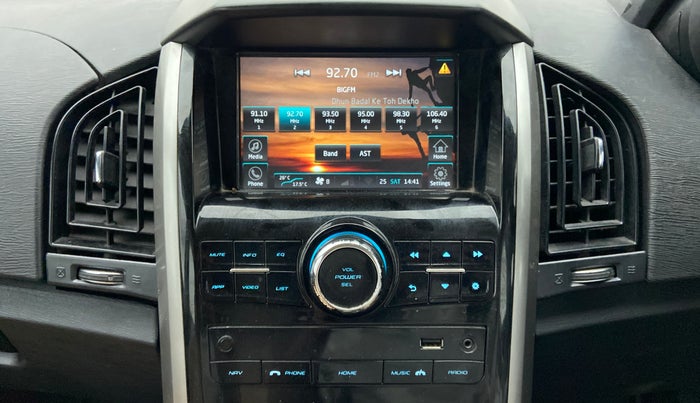 2019 Mahindra XUV500 W9, Diesel, Manual, 93,825 km, Infotainment System