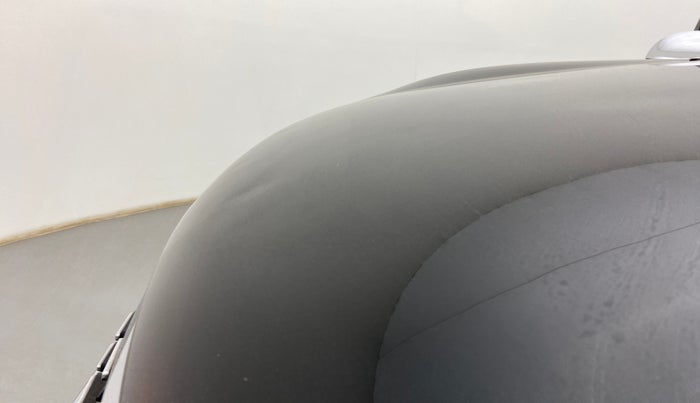 2019 Mahindra XUV500 W9, Diesel, Manual, 93,825 km, Bonnet (hood) - Slightly dented