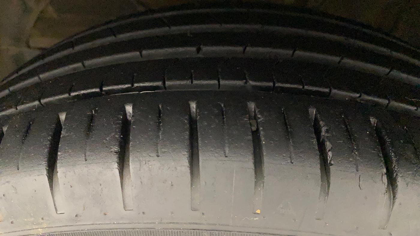 2019 Maruti Baleno ALPHA PETROL 1.2, Petrol, Manual, 25,552 km, Left Front Tyre Tread