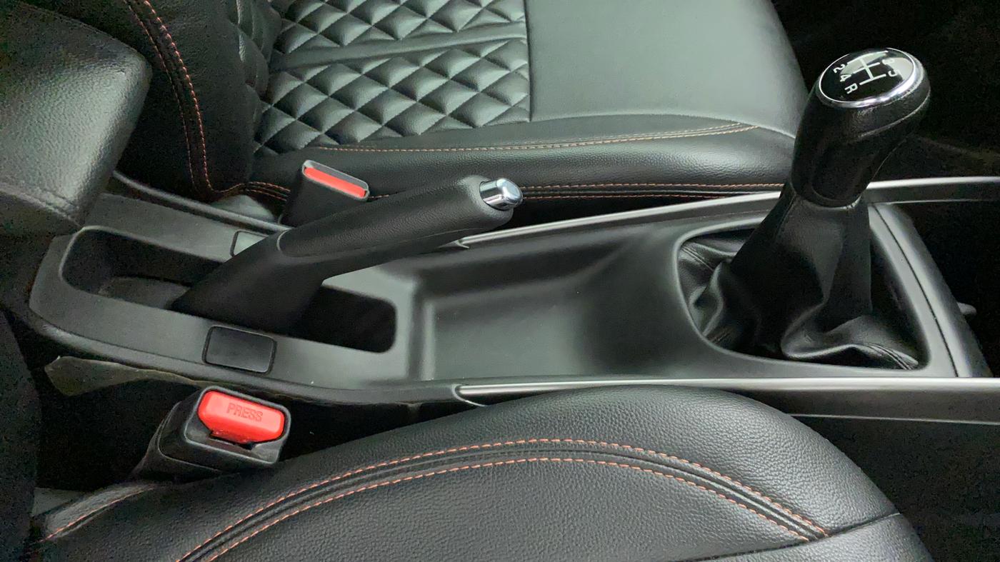 2019 Maruti Baleno ALPHA PETROL 1.2, Petrol, Manual, 25,552 km, Gear Lever