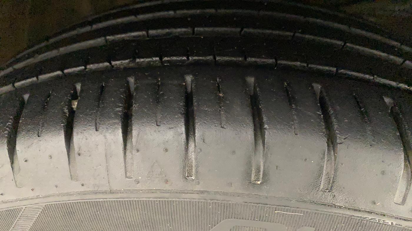 2019 Maruti Baleno ALPHA PETROL 1.2, Petrol, Manual, 25,552 km, Right Front Tyre Tread