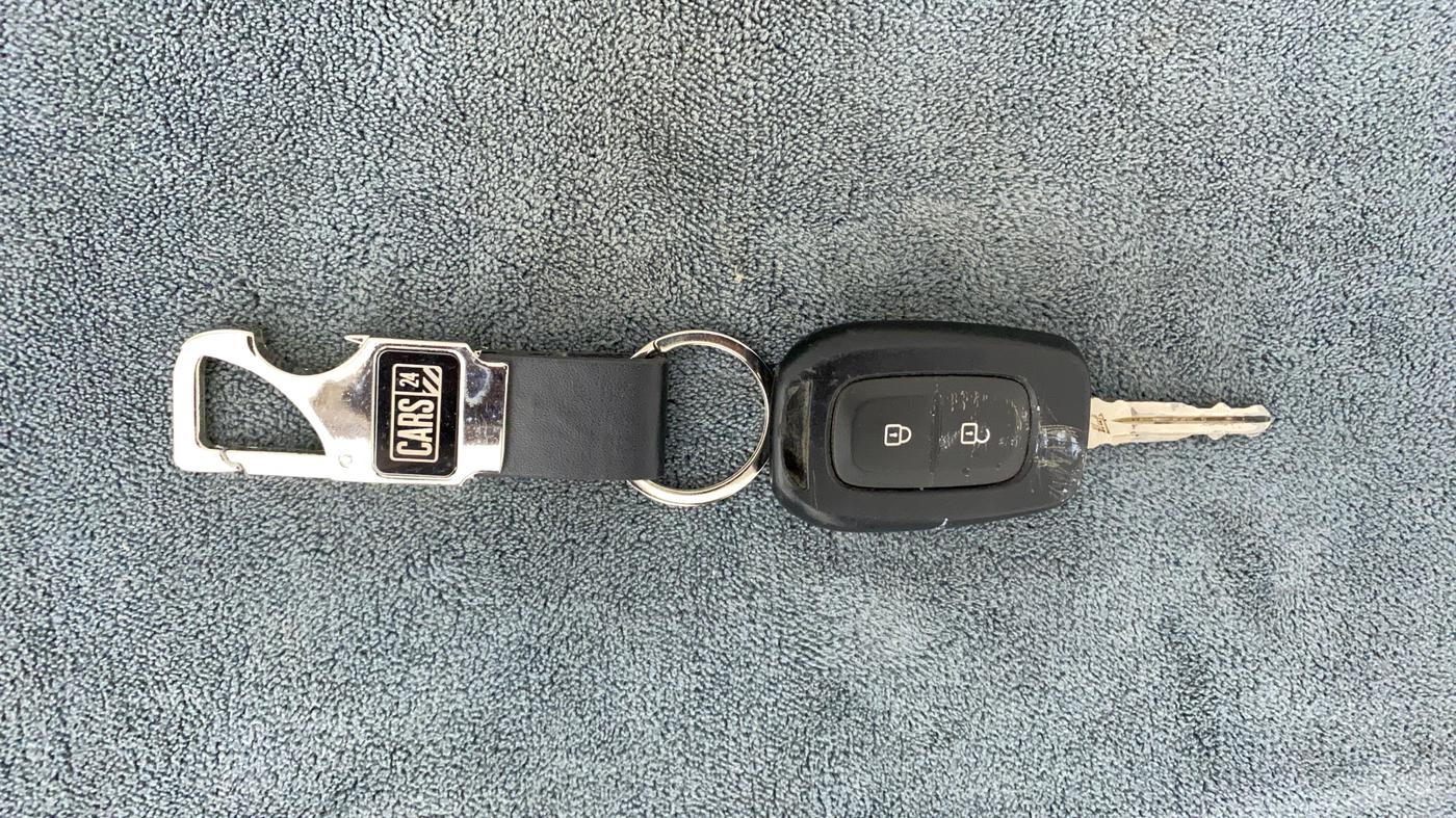 2019 Renault TRIBER RXT, Petrol, Manual, 46,277 km, Key Close Up