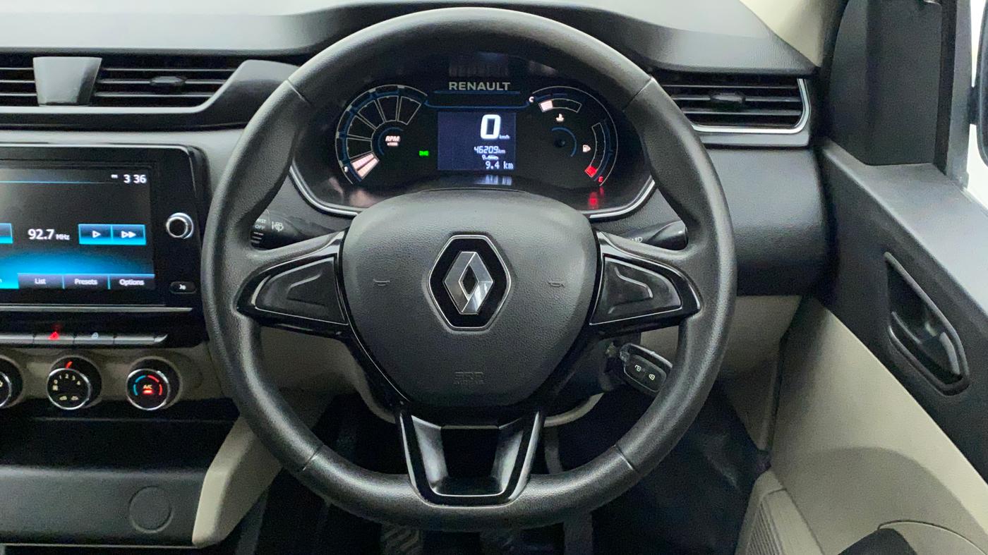 2019 Renault TRIBER RXT, Petrol, Manual, 46,277 km, Steering Wheel Close Up