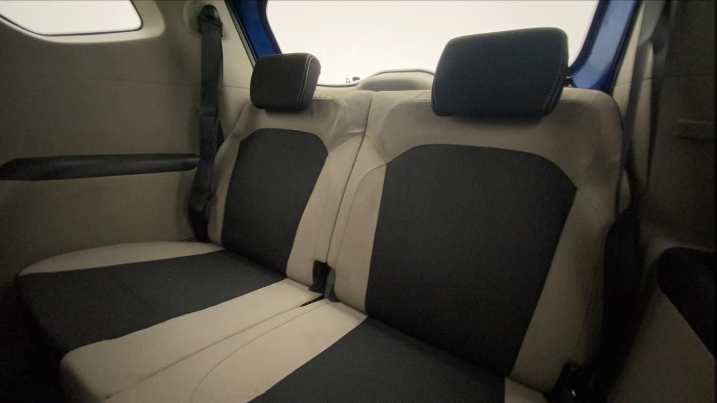 2019 Renault TRIBER RXT, Petrol, Manual, 46,277 km, Third Seat Row ( optional )