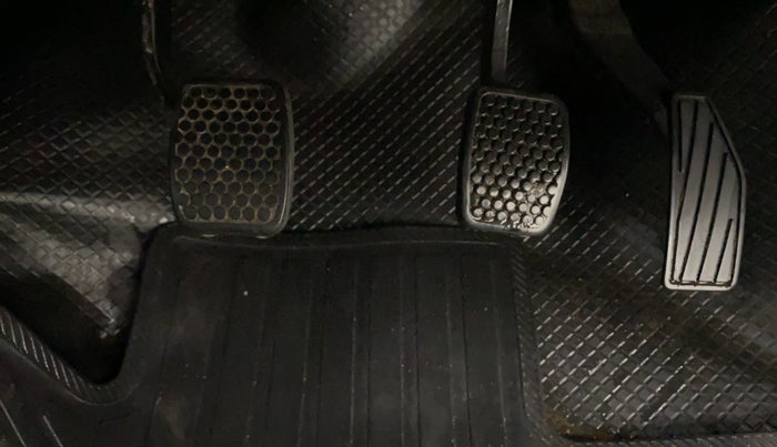 2016 Maruti Alto 800 VXI O, Petrol, Manual, 78,445 km, Pedals