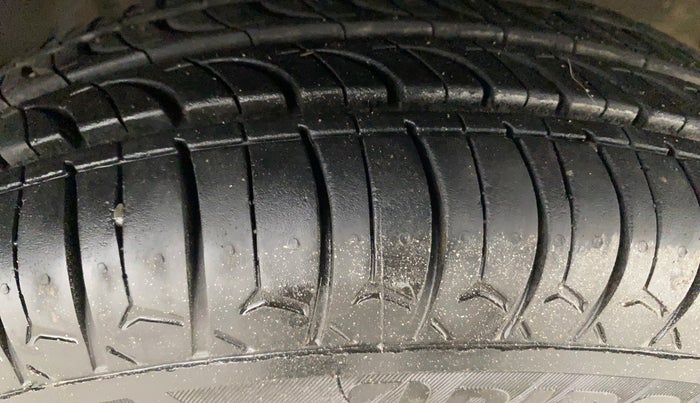2016 Maruti Alto 800 VXI O, Petrol, Manual, 78,445 km, Right Front Tyre Tread