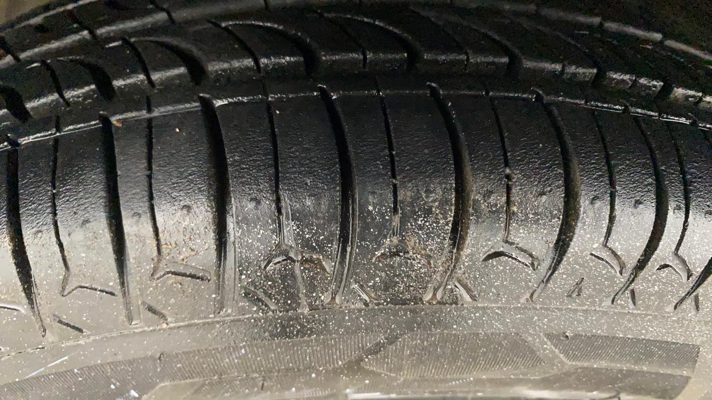 2016 Maruti Alto 800 VXI O, Petrol, Manual, 78,445 km, Left Front Tyre Tread
