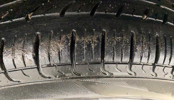 2016 Maruti Alto 800 VXI O, Petrol, Manual, 78,445 km, Left Rear Tyre Tread