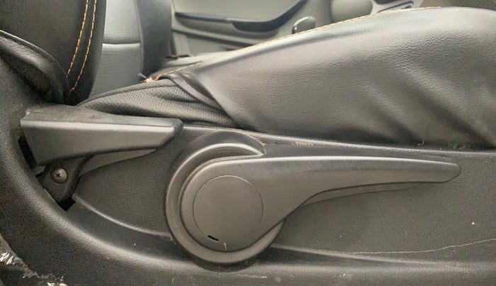 2018 Tata Tiago XZ PETROL, Petrol, Manual, 13,875 km, Driver Side Adjustment Panel