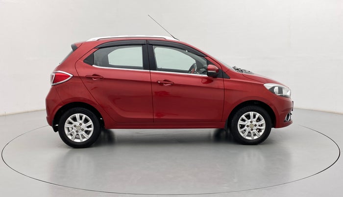 2017 Tata Tiago XZ 1.2 REVOTRON, Petrol, Manual, 56,655 km, Right Side View