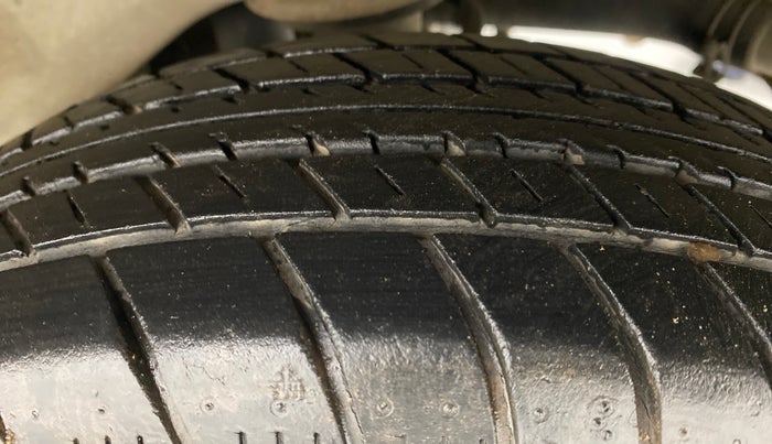 2013 Maruti A Star VXI ABS AT, Petrol, Automatic, 22,227 km, Left Rear Tyre Tread