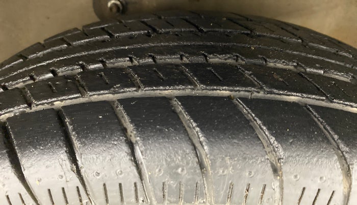 2013 Maruti A Star VXI ABS AT, Petrol, Automatic, 22,227 km, Right Front Tyre Tread