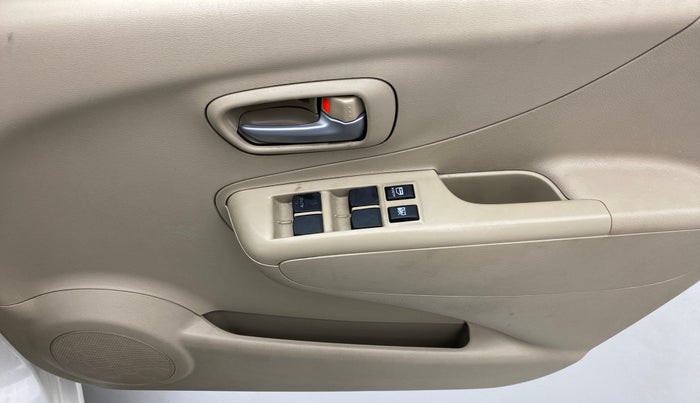 2013 Maruti A Star VXI ABS AT, Petrol, Automatic, 22,227 km, Driver Side Door Panels Control