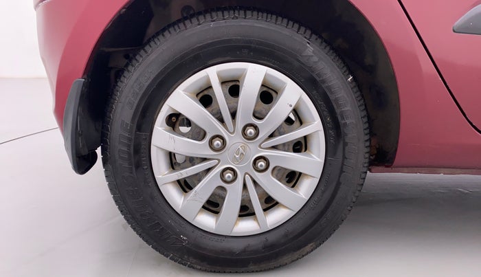 2016 Hyundai i10 SPORTZ 1.1, Petrol, Manual, 57,480 km, Right Rear Wheel
