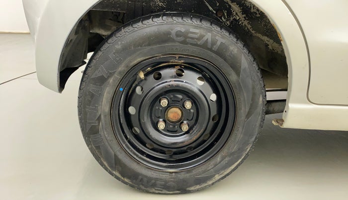 2013 Maruti A Star VXI (ABS) AT, Petrol, Automatic, 53,171 km, Right Rear Wheel
