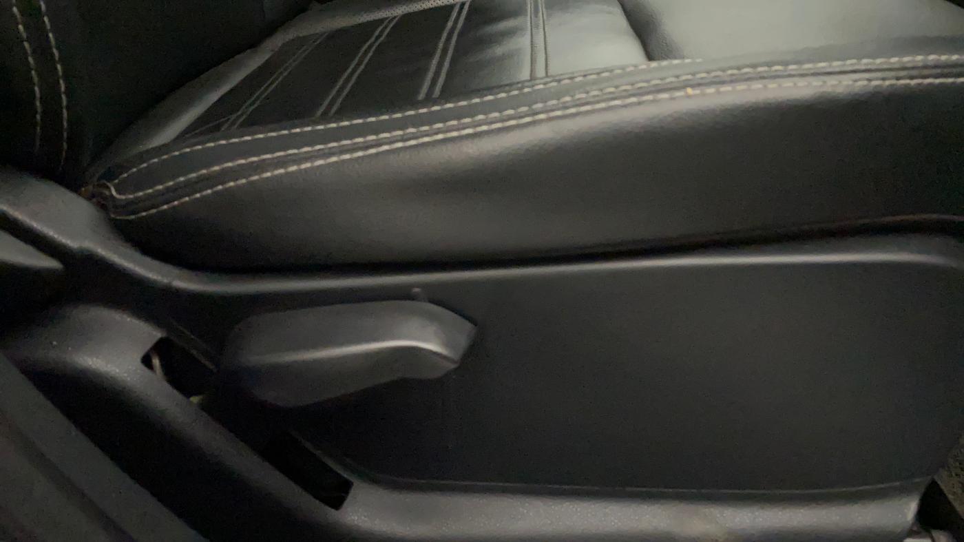 2019 Ford Ecosport TITANIUM + 1.5L PETROL AT, Petrol, Automatic, 65,065 km, Driver Side Adjustment Panel