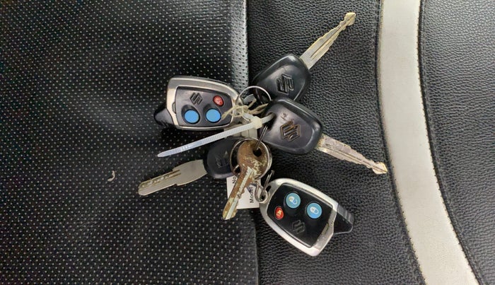 2014 Maruti Swift LXI, Petrol, Manual, 91,764 km, Key Close Up