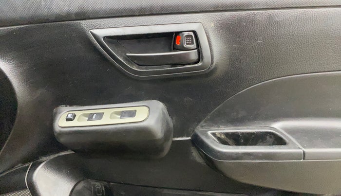 2014 Maruti Swift LXI, Petrol, Manual, 91,764 km, Driver Side Door Panels Control