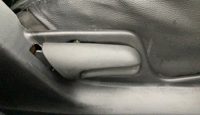 2014 Maruti Swift LXI, Petrol, Manual, 91,764 km, Driver Side Adjustment Panel