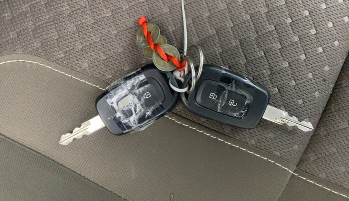 2017 Renault Duster 110 PS RXZ DIESEL, Diesel, Manual, 58,665 km, Key Close Up