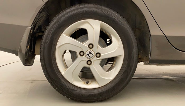 2014 Honda City 1.5L I-DTEC V, Diesel, Manual, 1,19,127 km, Right Rear Wheel