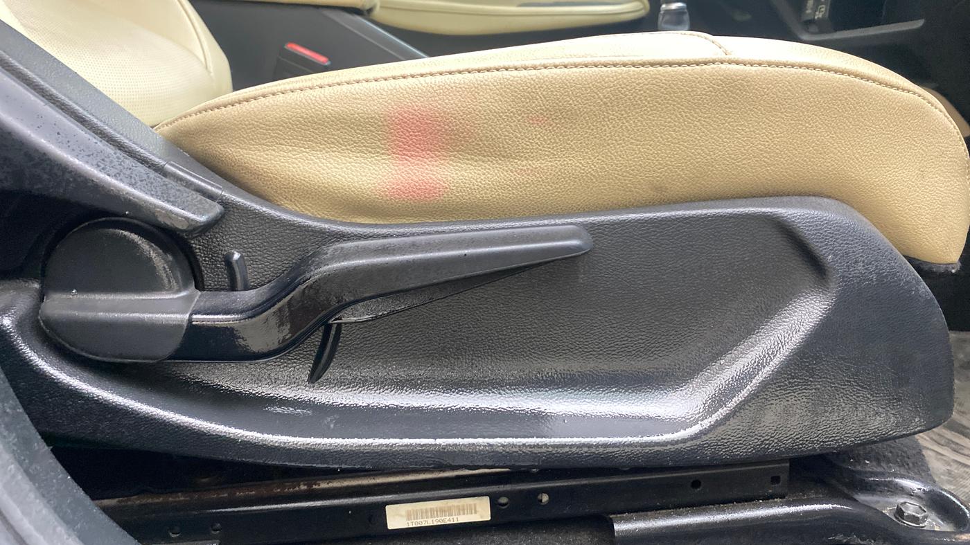 2021 Honda City 1.5L I-DTEC ZX, Diesel, Manual, 32,732 km, Driver Side Adjustment Panel