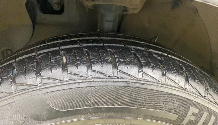 2019 Hyundai GRAND I10 NIOS SPORTZ AMT 1.2 KAPPA VTVT, Petrol, Automatic, 17,023 km, Left Front Tyre Tread