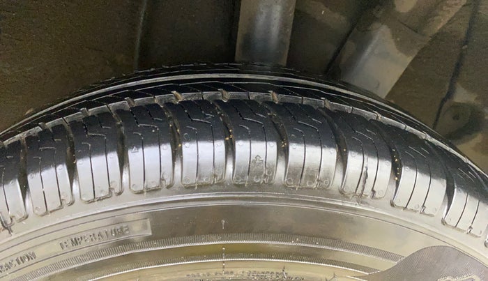 2019 Hyundai GRAND I10 NIOS SPORTZ AMT 1.2 KAPPA VTVT, Petrol, Automatic, 17,023 km, Left Rear Tyre Tread