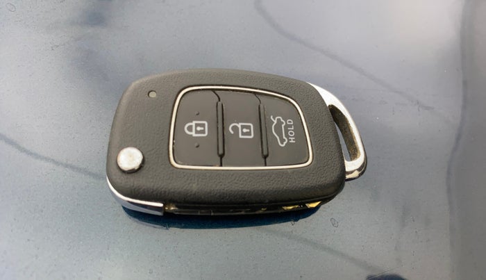 2019 Hyundai GRAND I10 NIOS SPORTZ AMT 1.2 KAPPA VTVT, Petrol, Automatic, 17,023 km, Key Close Up