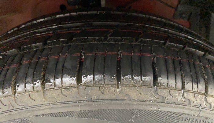 2012 Maruti Swift ZXI, Petrol, Manual, 55,346 km, Right Front Tyre Tread