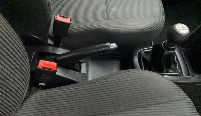 2012 Maruti Swift ZXI, Petrol, Manual, 55,346 km, Gear Lever
