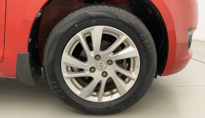 2012 Maruti Swift ZXI, Petrol, Manual, 55,346 km, Right Front Wheel