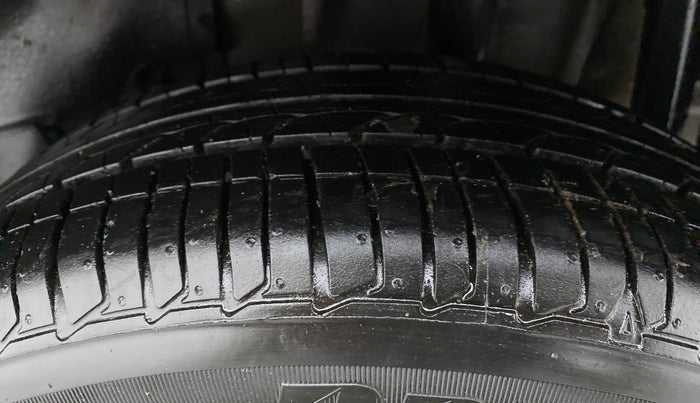 2017 Tata TIGOR XT PETROL, Petrol, Manual, 1,10,462 km, Left Rear Tyre Tread