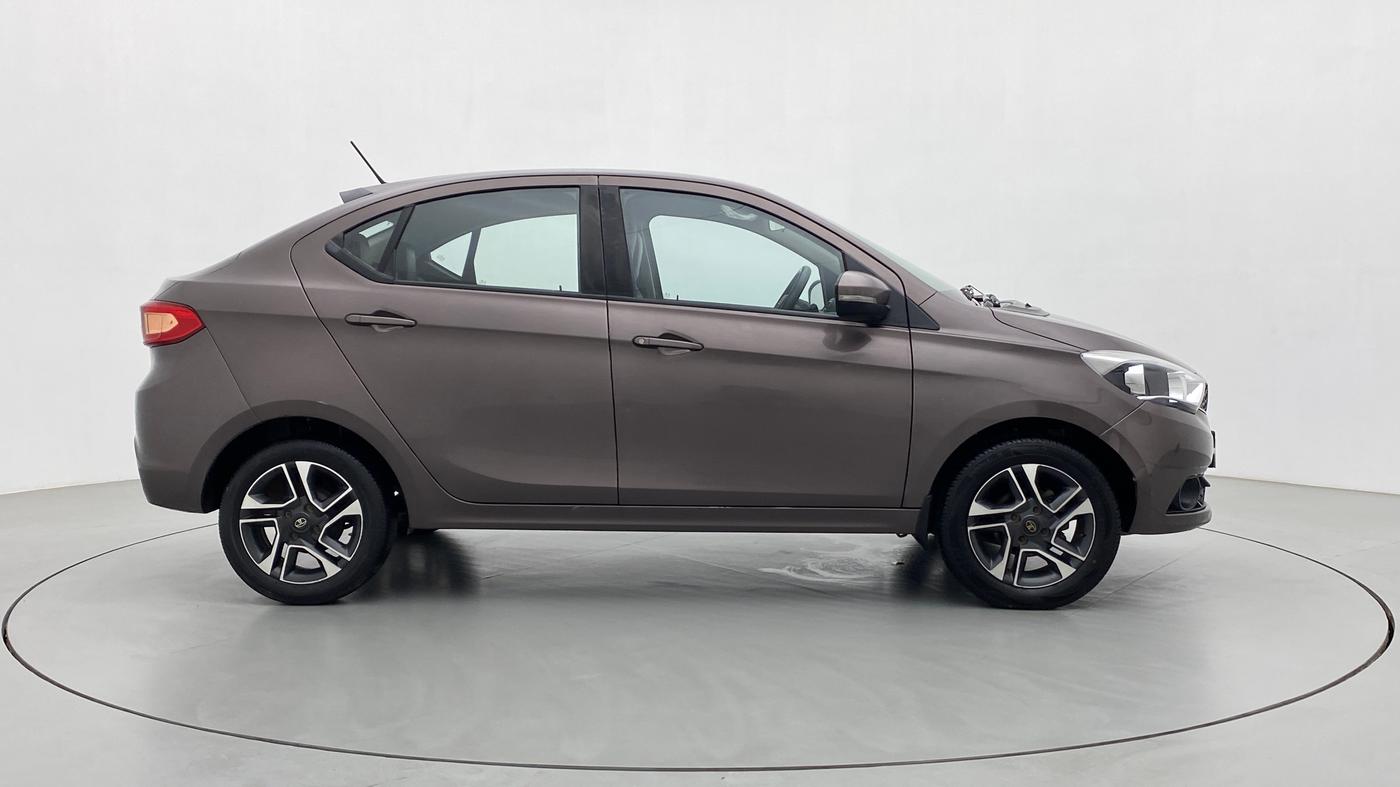 2017 Tata TIGOR XT PETROL, Petrol, Manual, 1,10,462 km, Right Side View