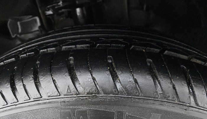 2017 Tata TIGOR XT PETROL, Petrol, Manual, 1,10,462 km, Left Front Tyre Tread