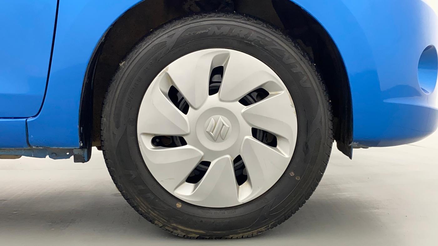 2016 Maruti Celerio VXI d, Petrol, Manual, Right Front Wheel