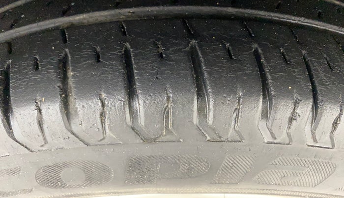 2018 Maruti Dzire ZXI PLUS AMT, Petrol, Automatic, 40,370 km, Right Front Tyre Tread