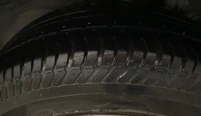 2015 Hyundai Elite i20 MAGNA 1.2, Petrol, Manual, 56,291 km, Left Rear Tyre Tread