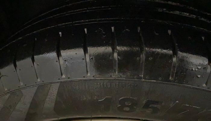 2015 Hyundai Elite i20 MAGNA 1.2, Petrol, Manual, 56,291 km, Left Front Tyre Tread