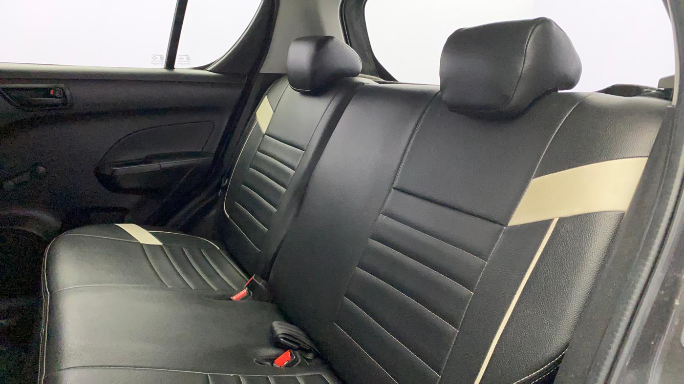 2016 Maruti Swift LXI (O), Petrol, Manual, 94,290 km, Right Side Rear Door Cabin
