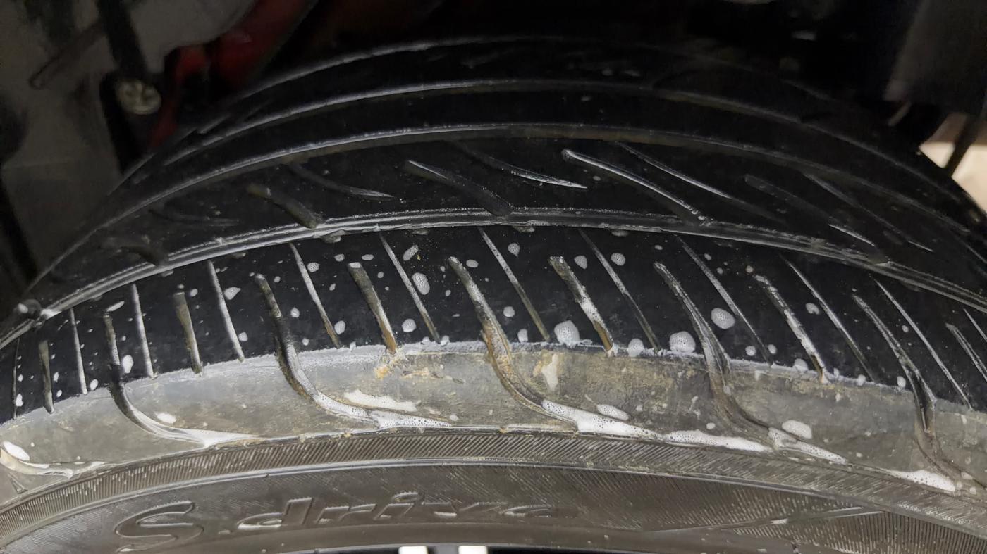2020 Ford New Figo TITANIUM 1.2 PETROL MT, Petrol, Manual, 20,097 km, Left Rear Tyre Tread