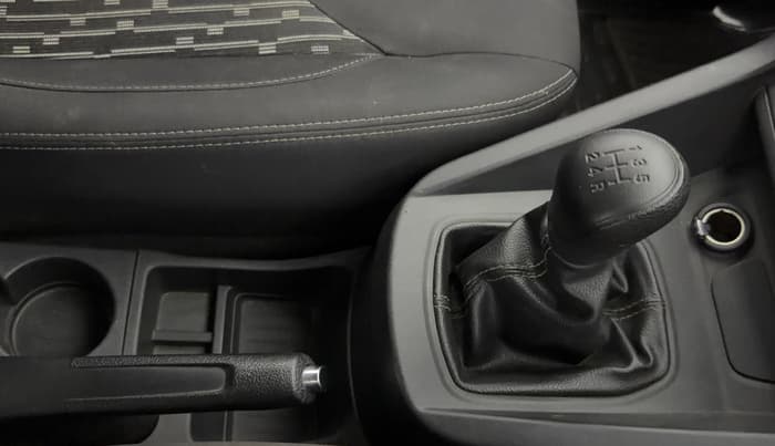 2020 Ford New Figo TITANIUM 1.2 PETROL MT, Petrol, Manual, 20,097 km, Gear Lever