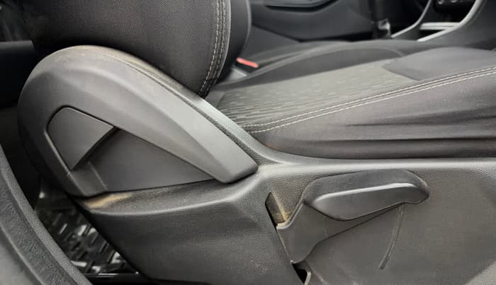 2020 Ford New Figo TITANIUM 1.2 PETROL MT, Petrol, Manual, 20,097 km, Driver Side Adjustment Panel