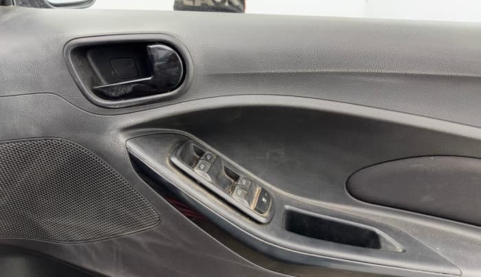 2020 Ford New Figo TITANIUM 1.2 PETROL MT, Petrol, Manual, 20,097 km, Driver Side Door Panels Control