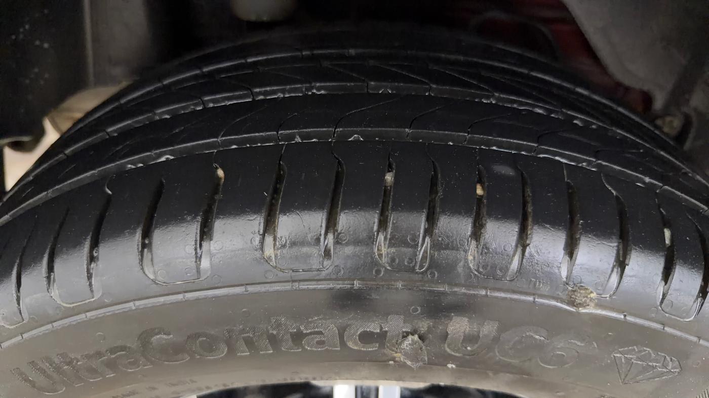 2020 Ford New Figo TITANIUM 1.2 PETROL MT, Petrol, Manual, 20,097 km, Right Rear Tyre Tread