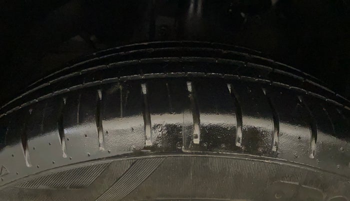 2024 Maruti Baleno ZETA 1.2 AGS, Petrol, Automatic, 13,705 km, Left Front Tyre Tread