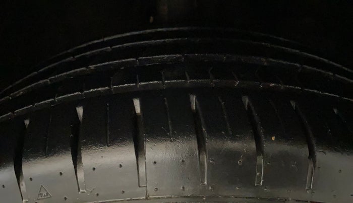 2024 Maruti Baleno ZETA 1.2 AGS, Petrol, Automatic, 13,705 km, Right Front Tyre Tread