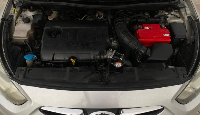 2013 Hyundai Verna FLUIDIC 1.6 CRDI SX, Diesel, Manual, 96,358 km, Engine View