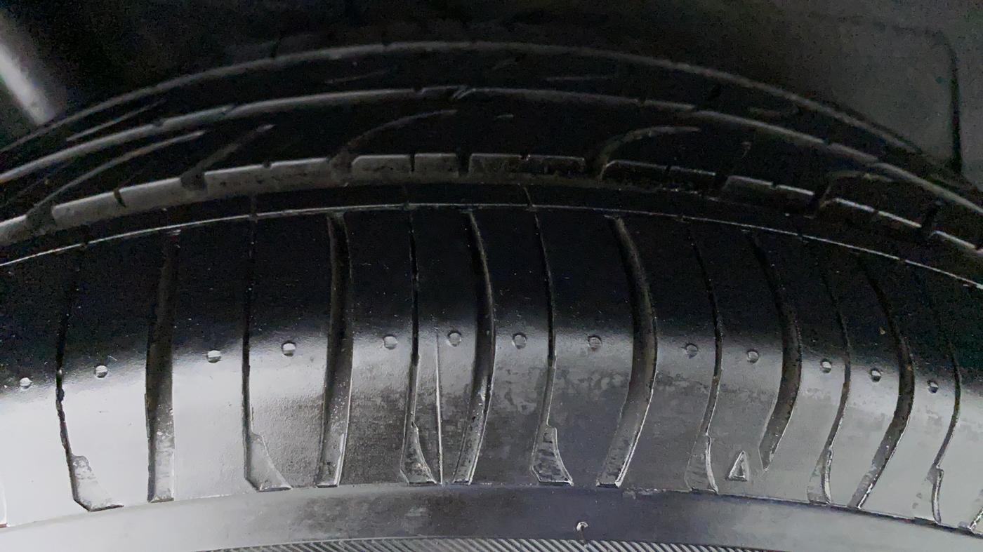 2012 Ford Figo 1.4 TITANIUM DURATORQ, Diesel, Manual, 43,798 km, Left Front Tyre Tread