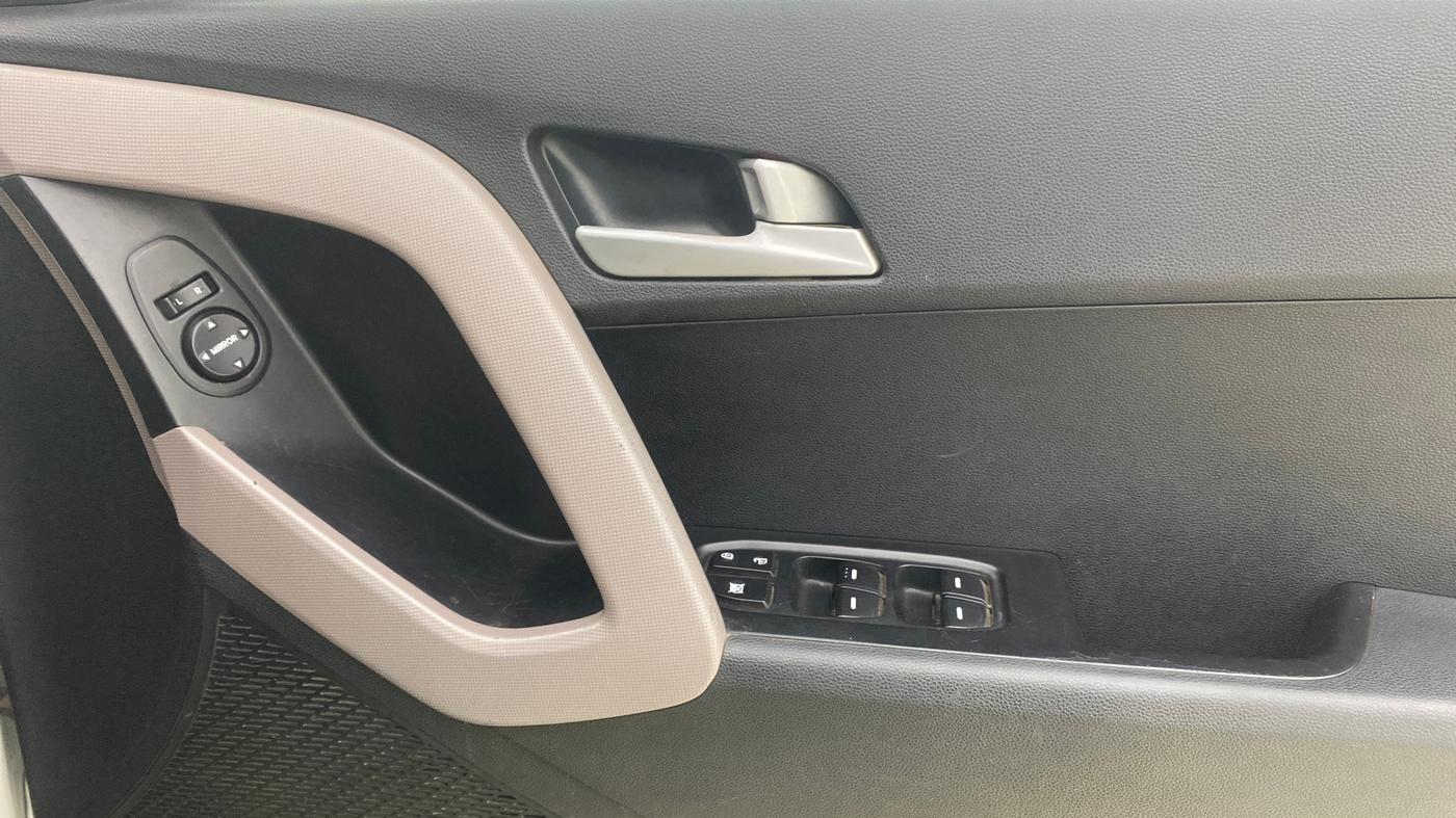 2019 Hyundai Creta S 1.4 DIESEL, Diesel, Manual, 1,22,673 km, Driver Side Door Panels Control